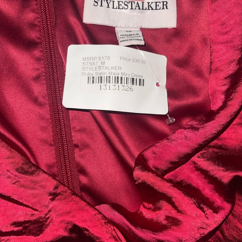 NWT STYLESTALKER RUBY SATIN DRESS - Picture 6 of 6